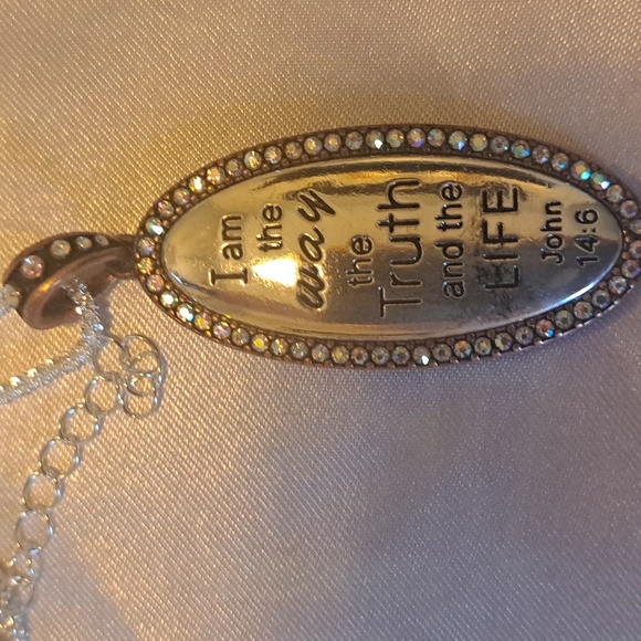 BUNDLE PRICE/Necklace - Picture 2 of 4